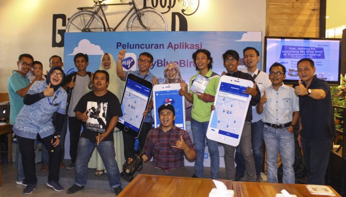 My Blue Bird, Pemesanan Taksi Secara Online Hadir di Padang