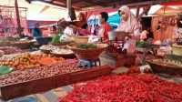 Harga Cabai dan Bawang Putih Turun di Pasar Lubuk Basung