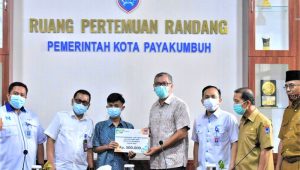 Dana CSR Pendidikan Rp100 Juta Diserahkan Bank Nagari Kepada Pemko Payakumbuh