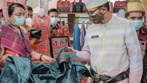 Berjalan 3 Bulan, Program Beli Kreatif Danau Toba Ditutup
