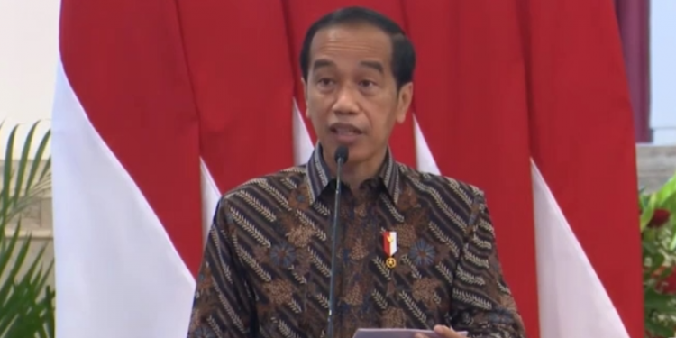 Presiden Joko Widodo tegaskan OJK untuk antisipasi pinjol. Foto: metrotvnews