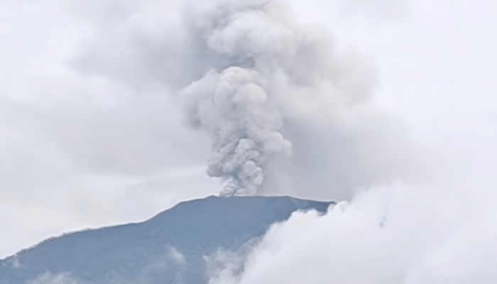 Status Gunung Marapi Naik ke Siaga, Masyarakat di Sekitar Diminta Waspada