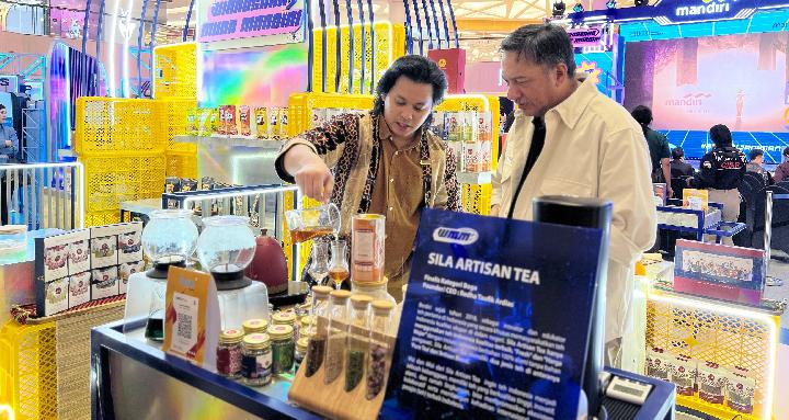 Partisipan Final Kompetisi Wirausaha Muda Mandiri Unjuk Karya di Tunjungan Plaza