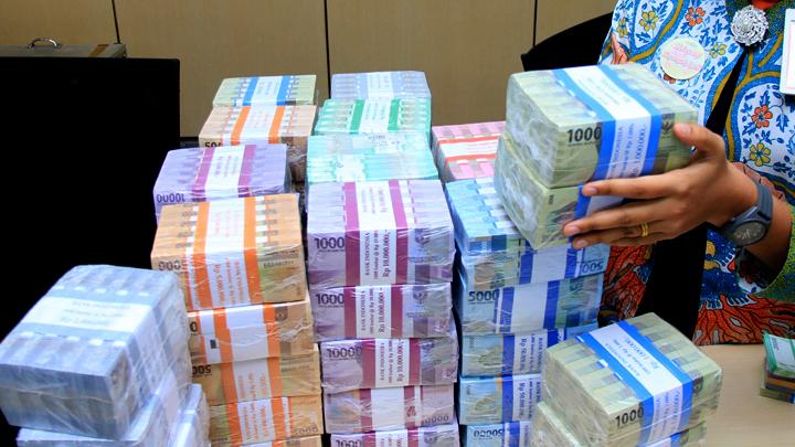 Rupiah Diprediksi Melemah Hari Ini, Apa Pemicunya?