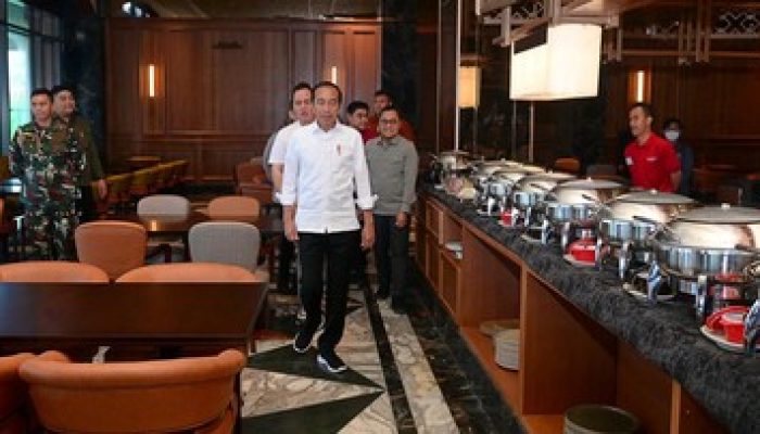 Jokowi Tinjau Hotel Pertama di IKN