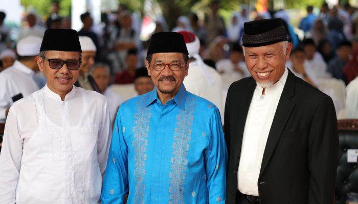 Masjid Raya Sumbar : Sosok Irwan dan Gamawan Dimata Mahyeldi