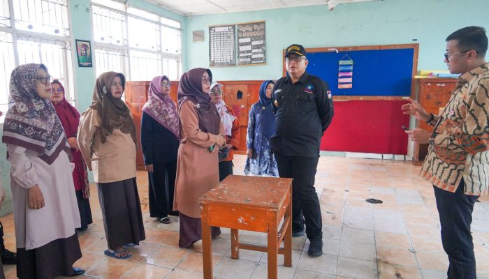 Pemko Padang Bakal Perbaiki SMP 8 yang Terbakar