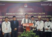 RKN-Ferizal Ridwan Resmi Daftarkan Diri ke KPU Lima Puluh Kota