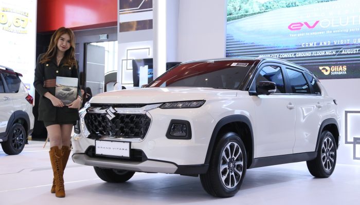 Suzuki Tampilkan Mobil Hybrid di GIIAS Surabaya 2024