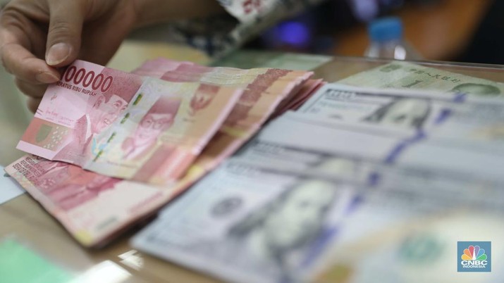 Rupiah Melonjak, Dolar Tersungkur ke Rp15.272