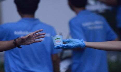 le-minerale-jaga-stamina-16-ribu-pelari-jakarta-running-festival