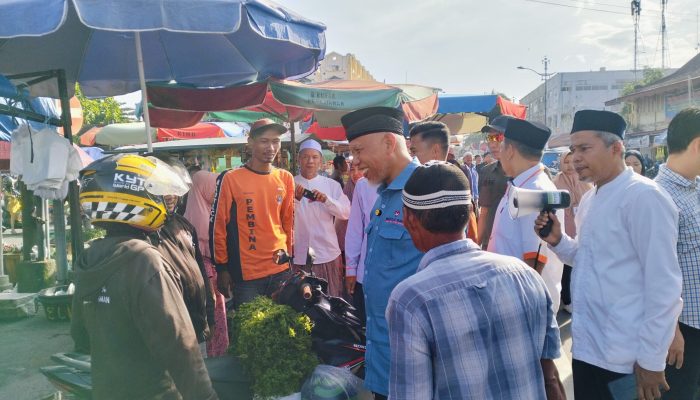 Mahyeldi-Vasko Didukung Pedagang untuk Lanjutkan Pembangunan Pasar Pariaman