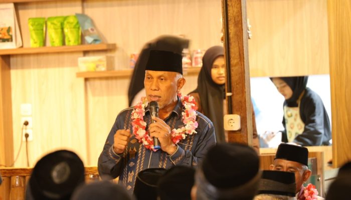 Mahyeldi Disambut Tari Pasambahan di Luak, Tegaskan Komitmen untuk Pertanian