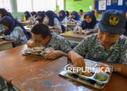 Luhut: Anggaran Program Makan Bergizi Gratis Bisa Capai Rp300 Triliun pada 2026