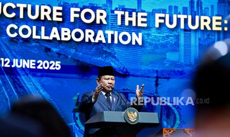 prabowo-minta-sektor-swasta-terlibat-lebih-besar-dalam-pembangunan-infrastruktur