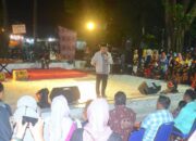 Pentas Seni ‘Nongkrong Kreatif’ Meriahkan Malam Minggu di Pantai Padang