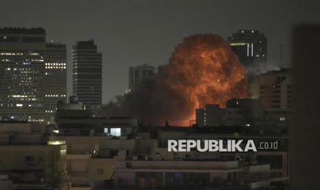 israel-tak-henti-dirudal-iran,-saham-emiten-terdampak-boikot-kompak-rontok