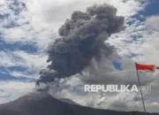 Erupsi Gunung Lewotobi tak Ganggu Bandara El Tari, Operasional tetap Normal