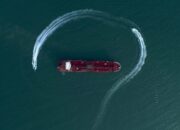 Yunani Peringatkan Dampak Ekonomi Global Jika Selat Hormuz Ditutup