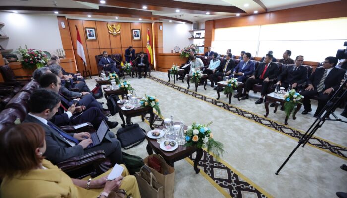 Saat Perang Terjadi di Sejumlah Negara, DPD RI dan Senat Spanyol Jajaki Kerja Sama Investasi hingga Forum Senat ASEAN