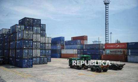 kemendag-targetkan-ekspor-ri-tumbuh-7-persen-pada-2025