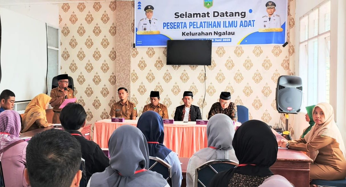 generasi-muda-kelurahan-ngalau-dibekali-pelatihan-adat