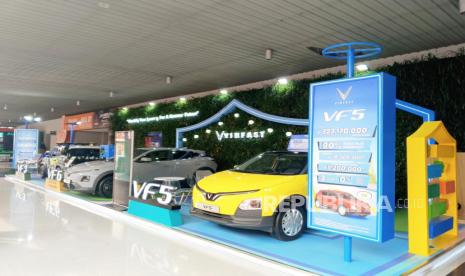 vinfast-ramaikan-jakarta-fair-2025-dengan-jajaran-mobil-listrik-dan-promo-menggoda