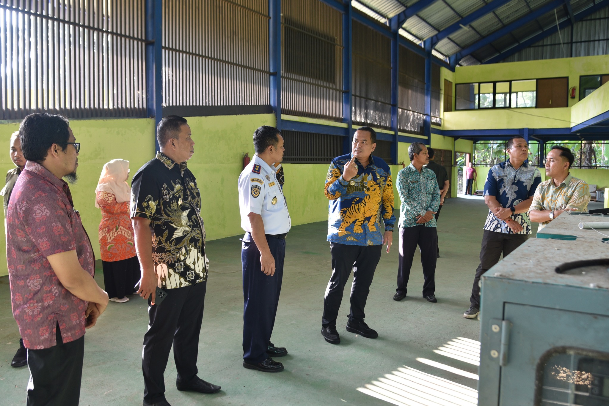 fasilitas-pusat-daur-ulang-sampah-di-pariaman-tidak-termanfaatkan,-padahal-kapasitasnya-bisa-capai-10-ton-per-hari