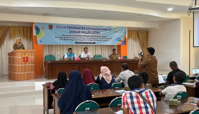 PLN Dorong Transisi Energi di Sektor Pertanian sebagai Motor Penggerak Ekonomi melalui Sosialisasi Huller Listrik di Kabupaten Agam