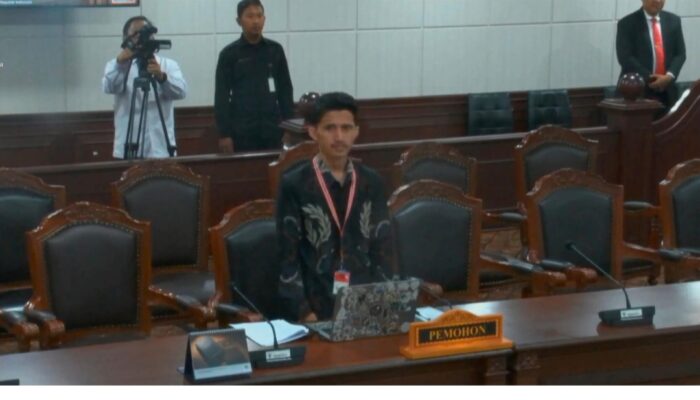 UI Gugat UU Advokat: Perjuangkan Akses Bantuan Hukum!