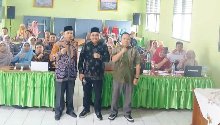 Operator KUA dan MIN Ikuti Pembinaan Aplikasi Srikandi