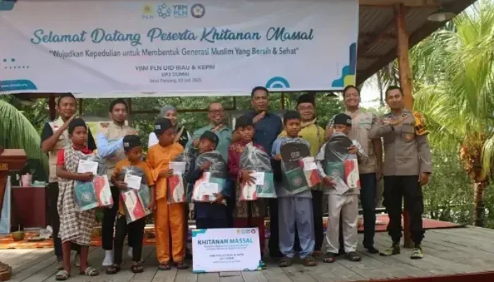 YBM PLN UP3 Dumai Sunat 53 Anak-Anak Pulau Terluar