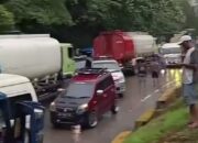 Truk Tabrakan di Sitinjau Lauik, Lintas Padang-Solok Macet