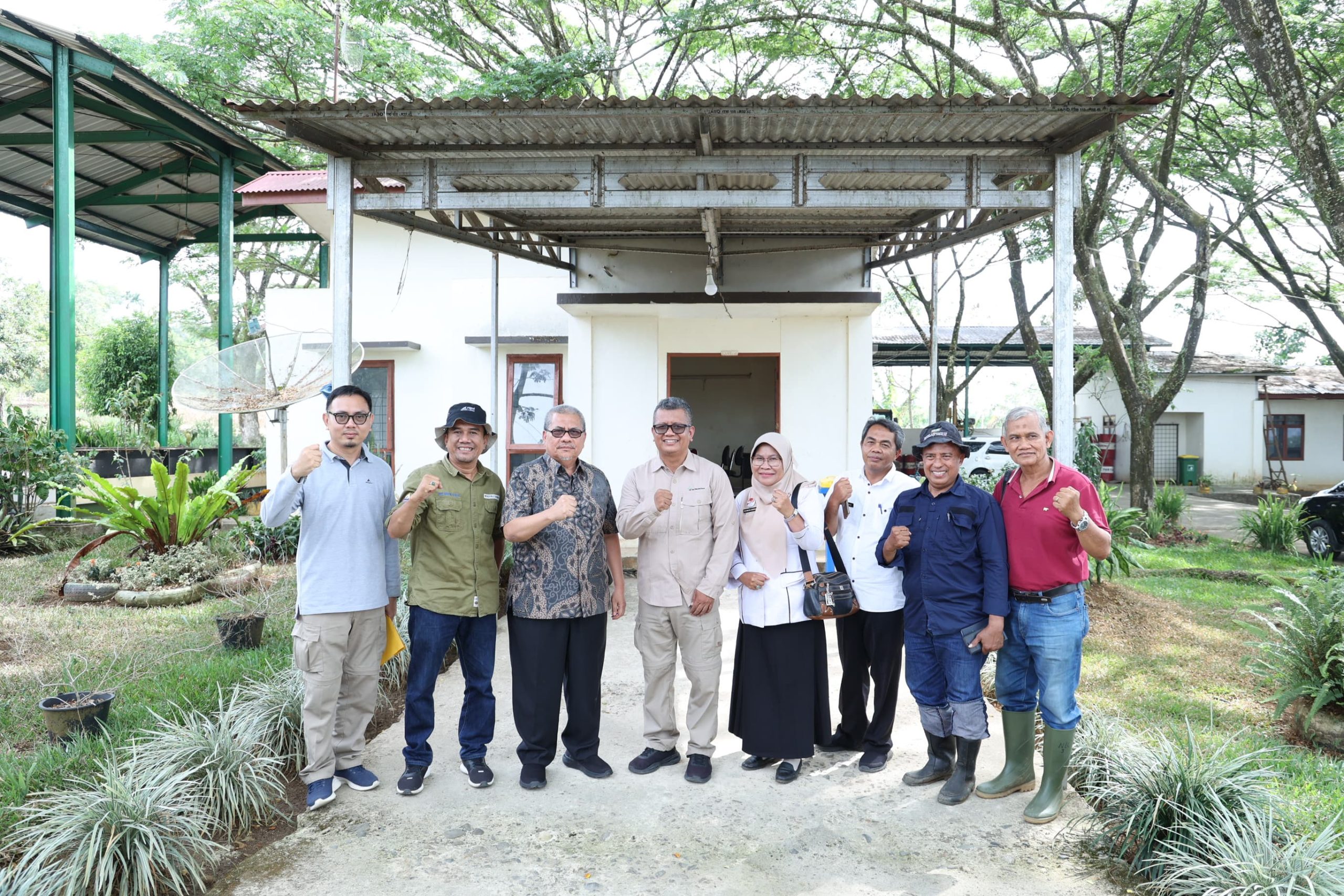 ketua-dprd-sumbar-dorong-sektor-pengelolaan-sampah-tingkatkan-sumber-pad