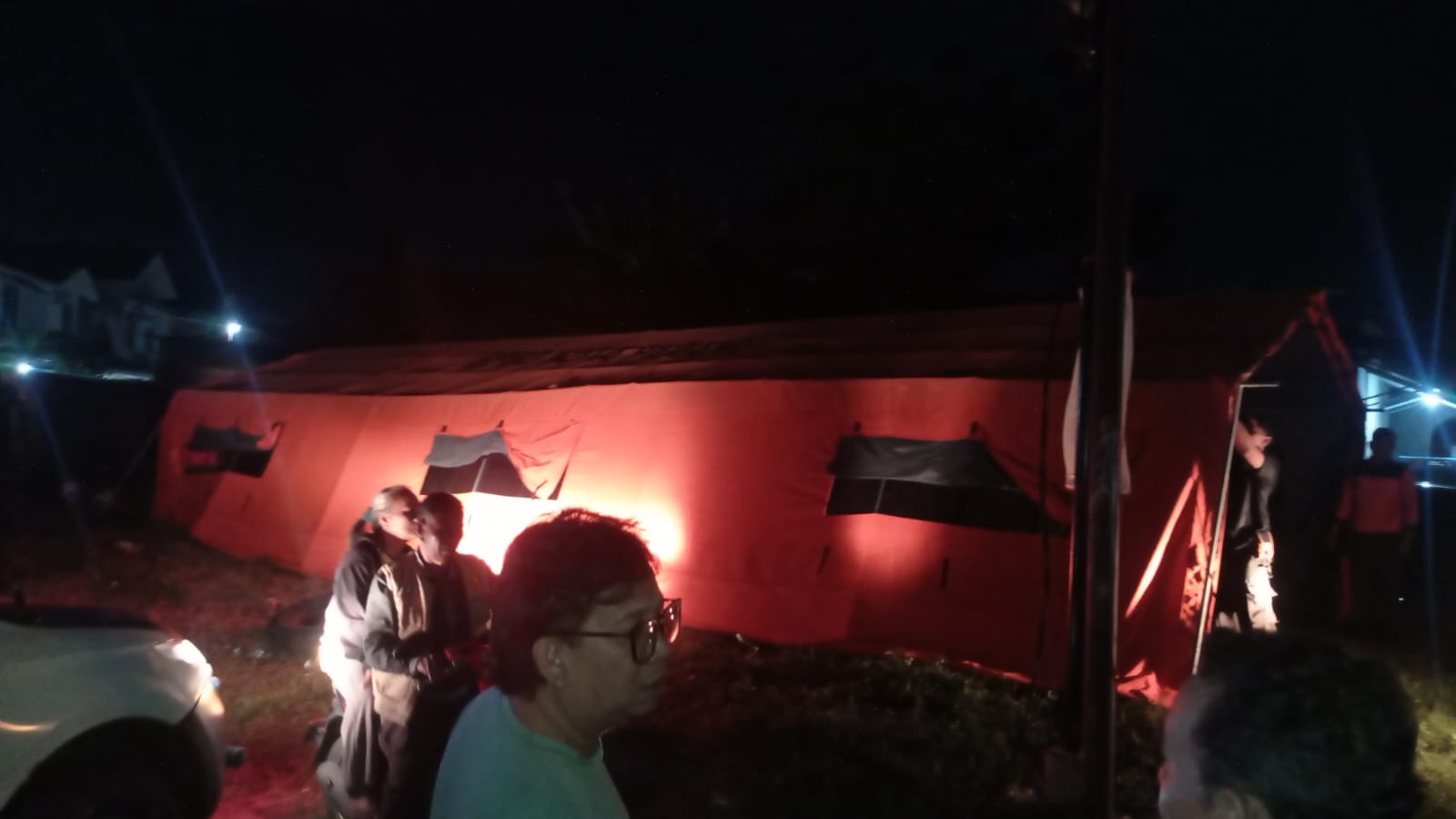 pascakebakaran-4-rumah-di-parak-gadang-timur,-bpbd-padang-dirikan-tenda-pengungsi