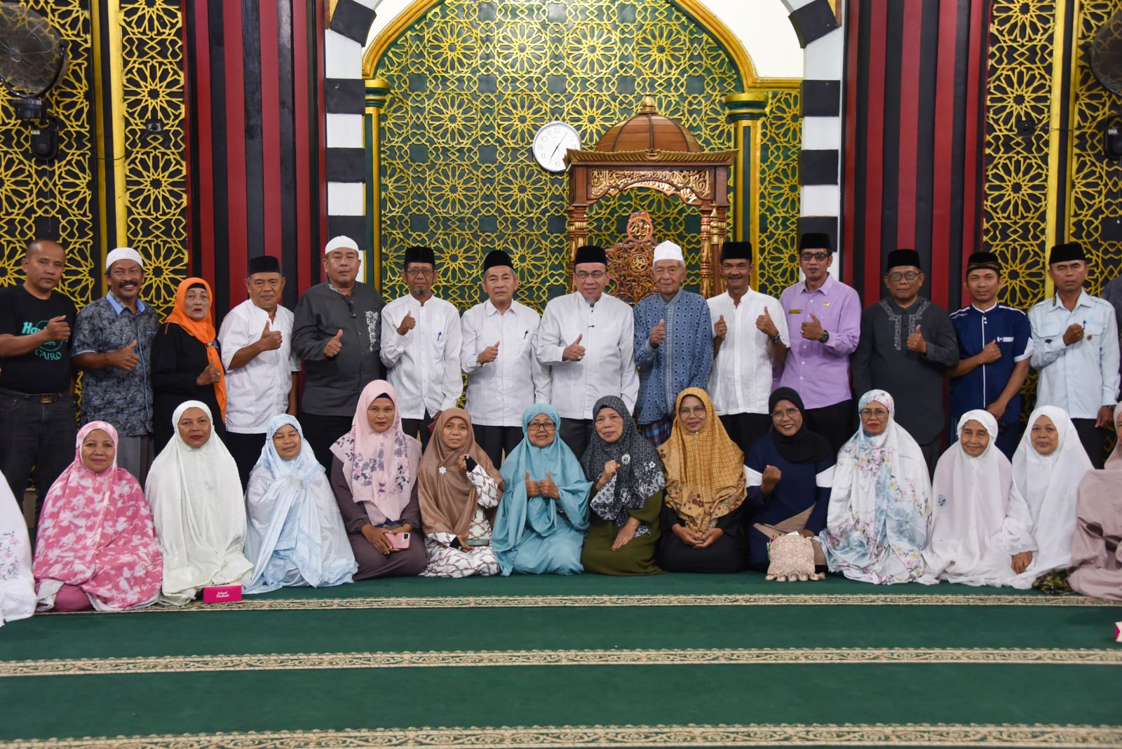subuh-mubarakah,-wawako-maigus-nasir-sampaikan-tausyiah-di-masjid-darussalam