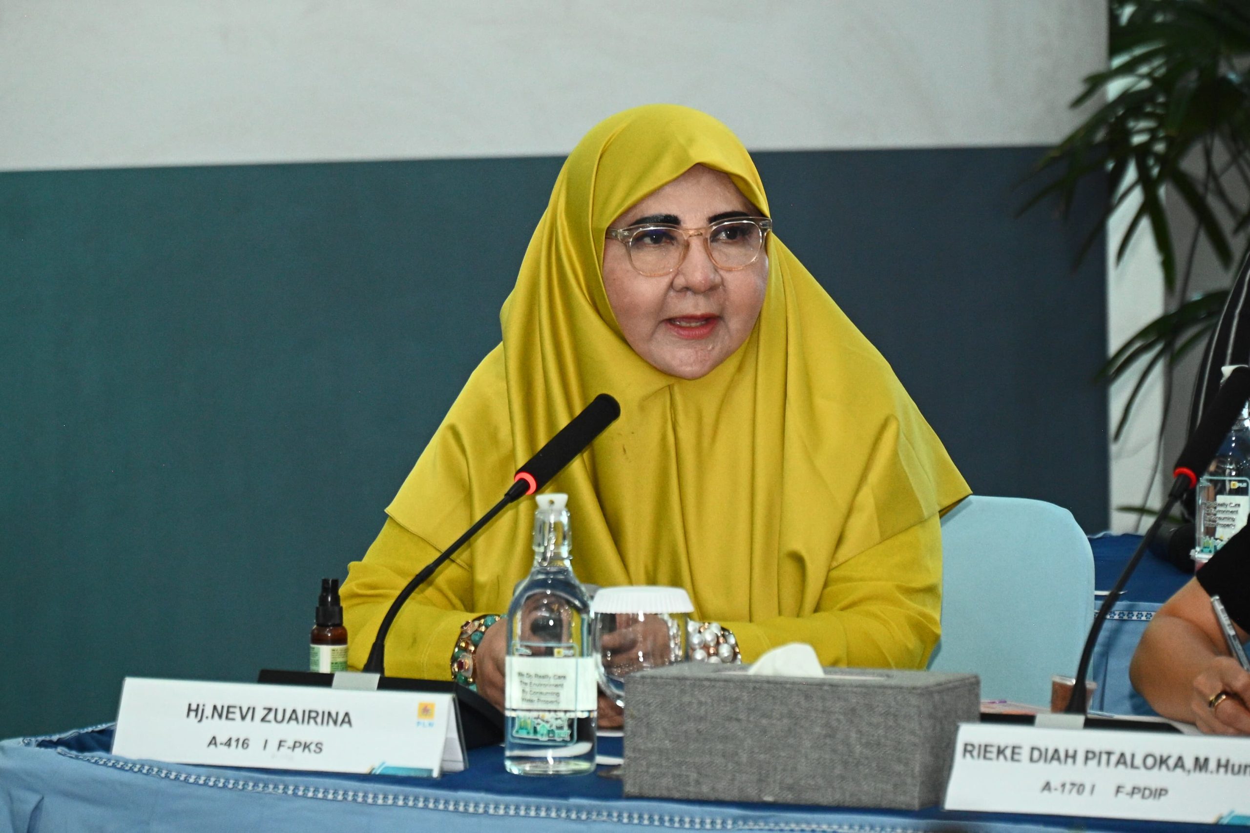 rdp-komisi-vi-dpr-ri,-nevi-zuairina-ingatkan-telkom-lebih-pro-pelanggan-dan-pro-umkm