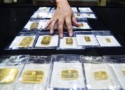 Harga Emas Antam Naik, Global Terpengaruh Tarif Trump!