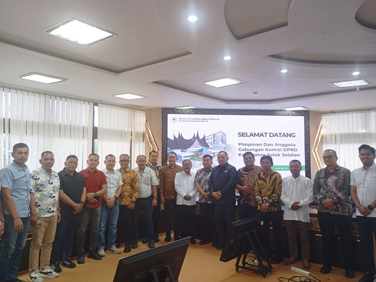 dprd-solsel-konsultasi-ke-dprd-sumbar-terkait-pertanggungjawaban-apbd-dan-realisasi-silpa