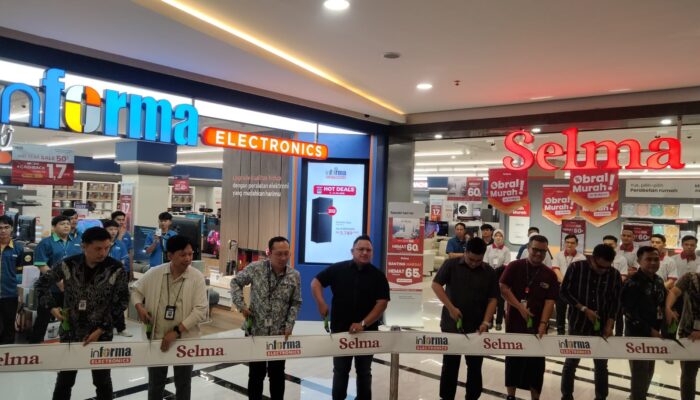 INFORMA, SELMA Buka Toko di Padang, Tawarkan Diskon!