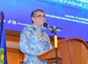 Menaker Yassierli Dorong Mahasiswa Bangun Growth Mindset Hadapi Era Digital