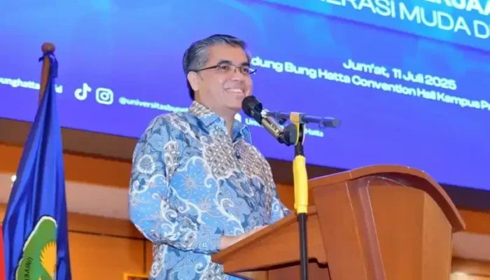 Menaker Yassierli Dorong Mahasiswa Bangun Growth Mindset Hadapi Era Digital