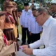 melalui-program-bukittinggi-cerdas,-baznas-salurkan-dana-zakat-kepada-562-siswa-kurang-mampu
