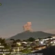 gunung-marapi-erupsi,-kolom-abu-capai-1.000-meter