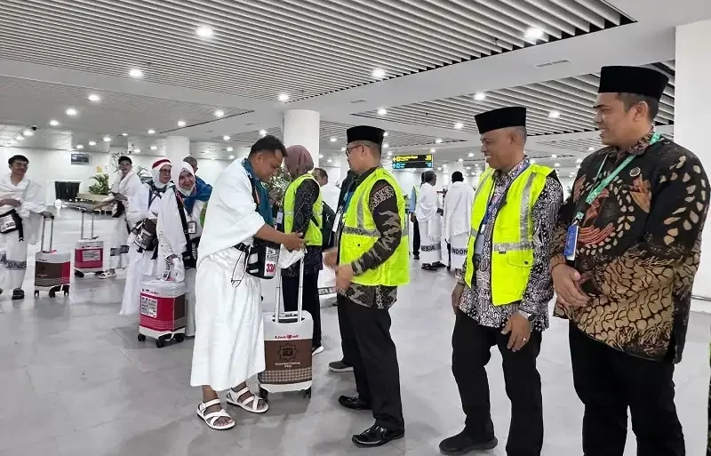 pemko-sambut-kepulangan-jamaah-haji-kota-bukittinggi-1446-h