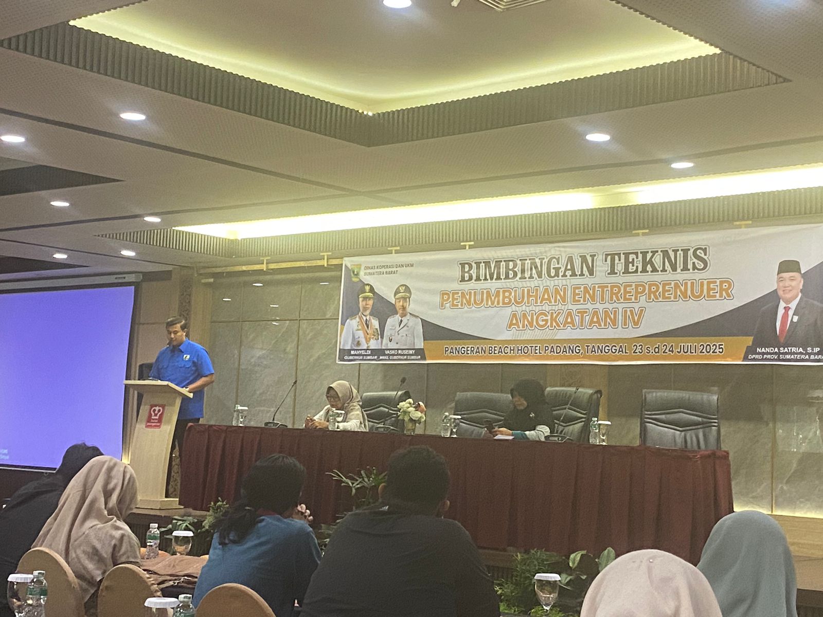 wakil-ketua-dprd-sumbar-nanda-satria-gelar-bimtek-penumbuhan-entrepreneur