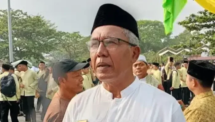 Ribuan Pelajar Batusangkar Panjatkan Doa Minta Hujan di Lapangan Cindua Mato
