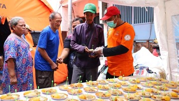 baznas-salurkan-bantuan-kemanusiaan-untuk-korban-kebakaran-tambora