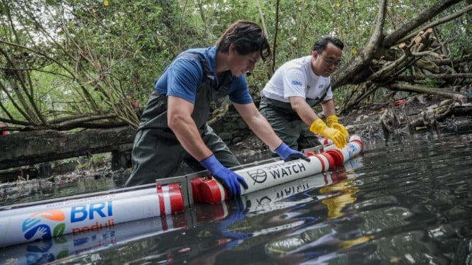 peringati-hari-sungai-nasional,-bri-jaga-ekosistem-lewat-bersih-bersih-sungai-dan-kesadaran-pengelolaan-sampah
