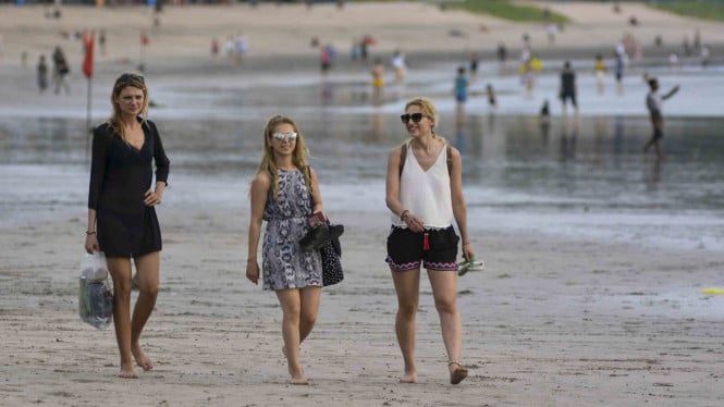 thailand-kamboja-sibuk-perang,-pariwisata-bali-berpeluang-tarik-cuan